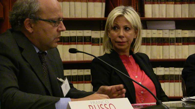 Cristiana Macchiusi, Francesco Russo Aracne editrice