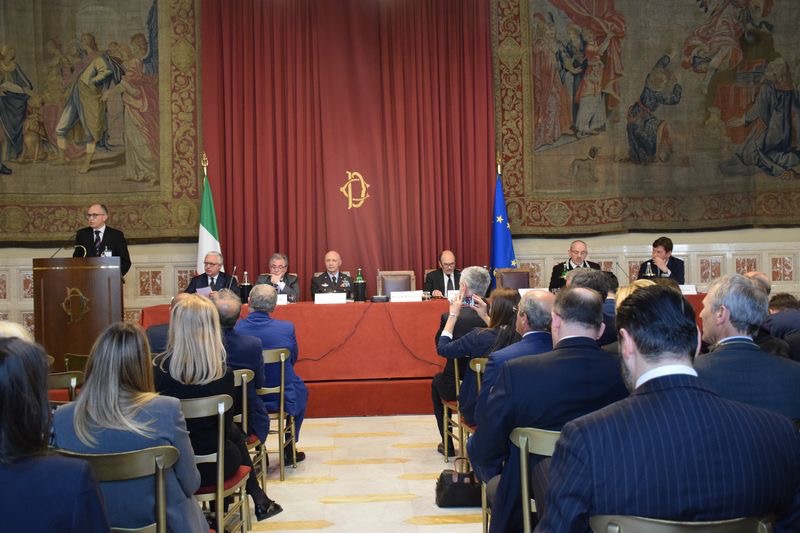 Ranieri Razzante, Andrea Margelletti, Bruno Frattasi, Enzo Vecciarelli, Federico Cafiero De Raho, Lamberto Giannini, Pasquale Angelosanto, Luca Rigoni Aracne editrice