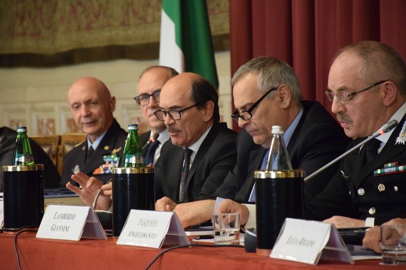 Enzo Vecciarelli, Ranieri Razzante, Federico Cafiero De Raho, Lamberto Giannini, Pasquale Angelosanto Aracne editrice