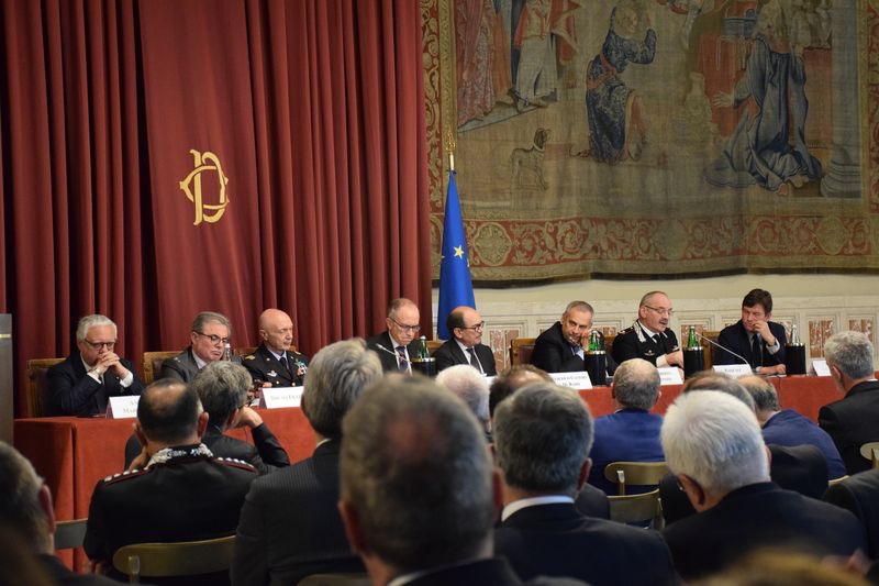 Andrea Margelletti, Bruno Frattasi, Enzo Vecciarelli, Ranieri Razzante, Federico Cafiero De Raho, Lamberto Giannini, Pasquale Angelosanto, Luca Rigoni Aracne editrice