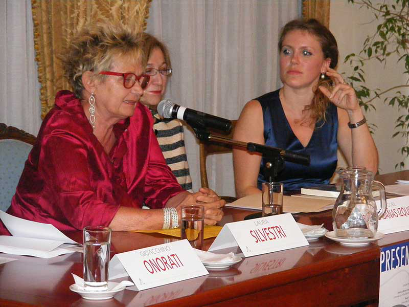 Laura Silvestri, Patricia Rosas Lopàtegui, Rocìo Luque Aracne editrice