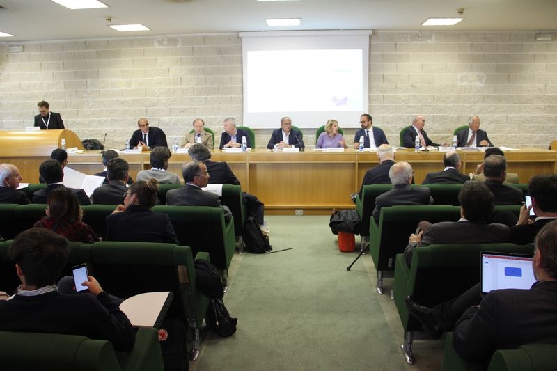 Arcangelo Rociola, Giovanni Perrone, Pietro Sebastiani, Gianluca Cubadda, Maurizio Talamo, Paola Paniccia, Lorenzo Fioramonti, Alberto Tripi, Luigi Paganetto - Aracne TV